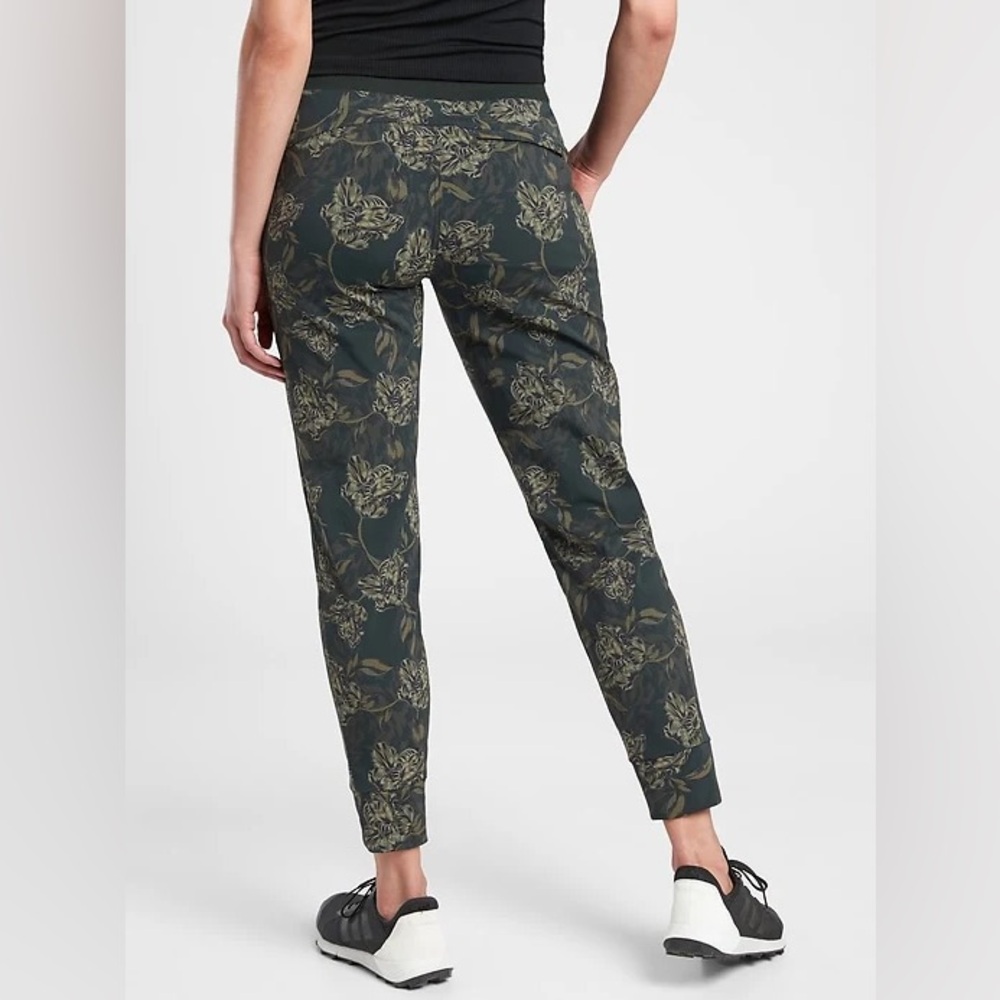 Athleta Trekkie North Print Jogger - Picture 2 of 8